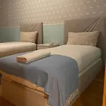 Ribeiros House Infantado Appartement