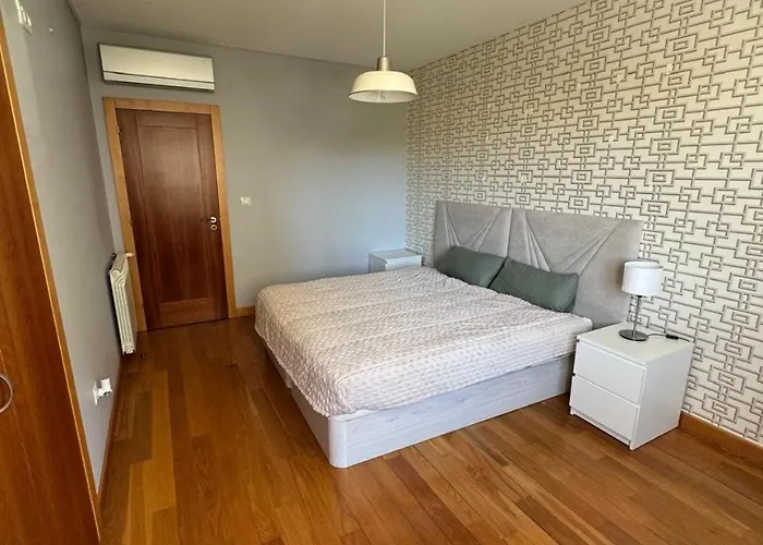 Ribeiros House Infantado Apartman *