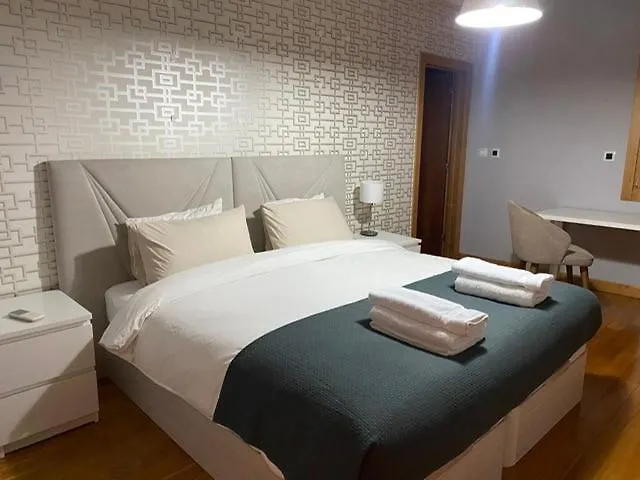 Ribeiros House Infantado